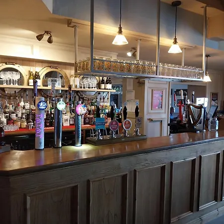 Ye Olde Fighting Cocks 4*