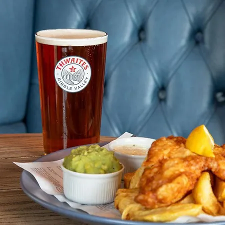 Ye Olde Fighting Cocks Отель Арнсайд
