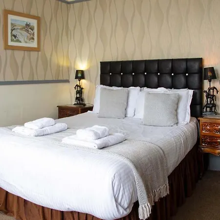 Ye Olde Fighting Cocks Арнсайд