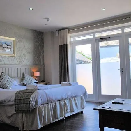 Hotel Ye Olde Fighting Cocks