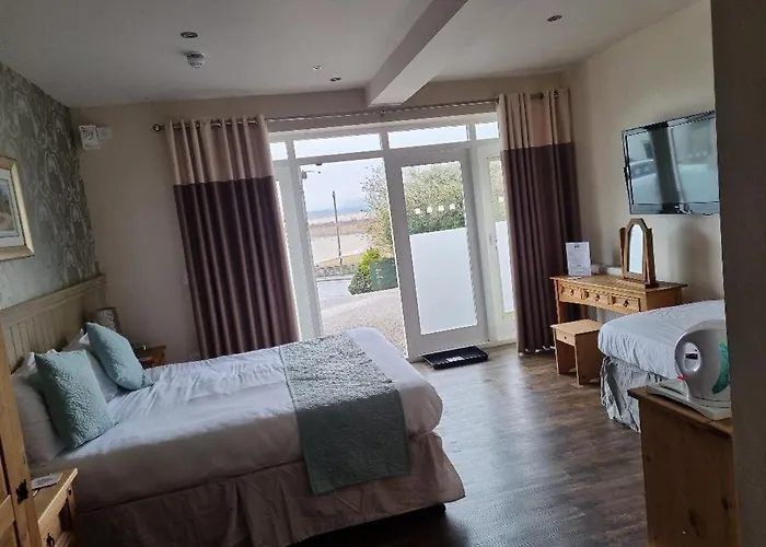 Ye Olde Fighting Cocks