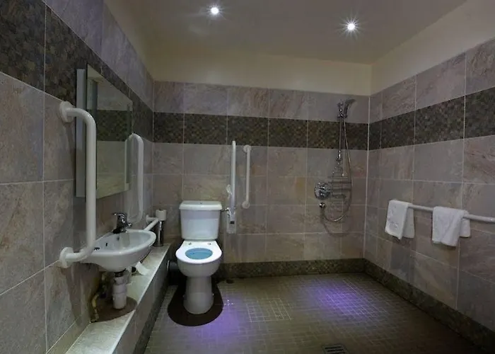 Ye Olde Fighting Cocks 4* Arnside