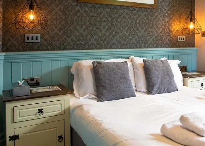 Ye Olde Fighting Cocks