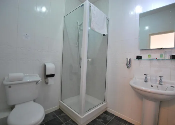 Ye Olde Fighting Cocks Hotel