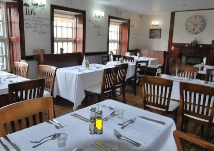 Ye Olde Fighting Cocks Hotel 4*