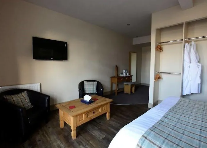 Hotel Ye Olde Fighting Cocks 4*