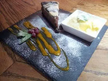 Ye Olde Fighting Cocks Hotell Arnside