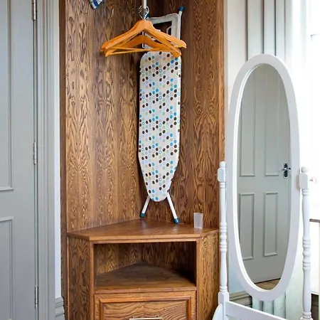 Hotel Ye Olde Fighting Cocks Arnside