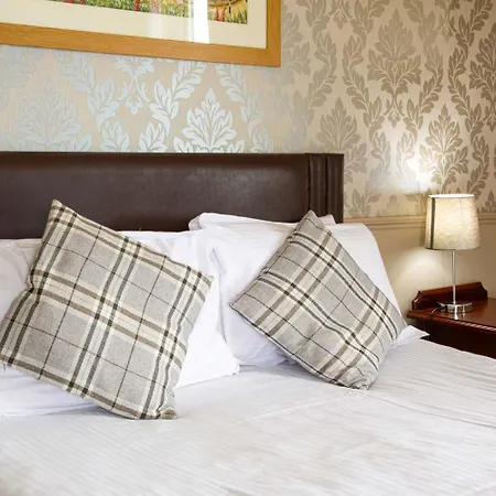 Ye Olde Fighting Cocks Hotel 4*